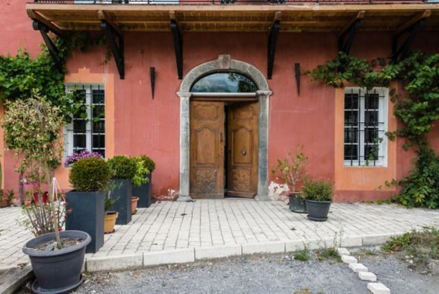 Charme Et Standing Centre Ville Barcelonnette Exterior foto
